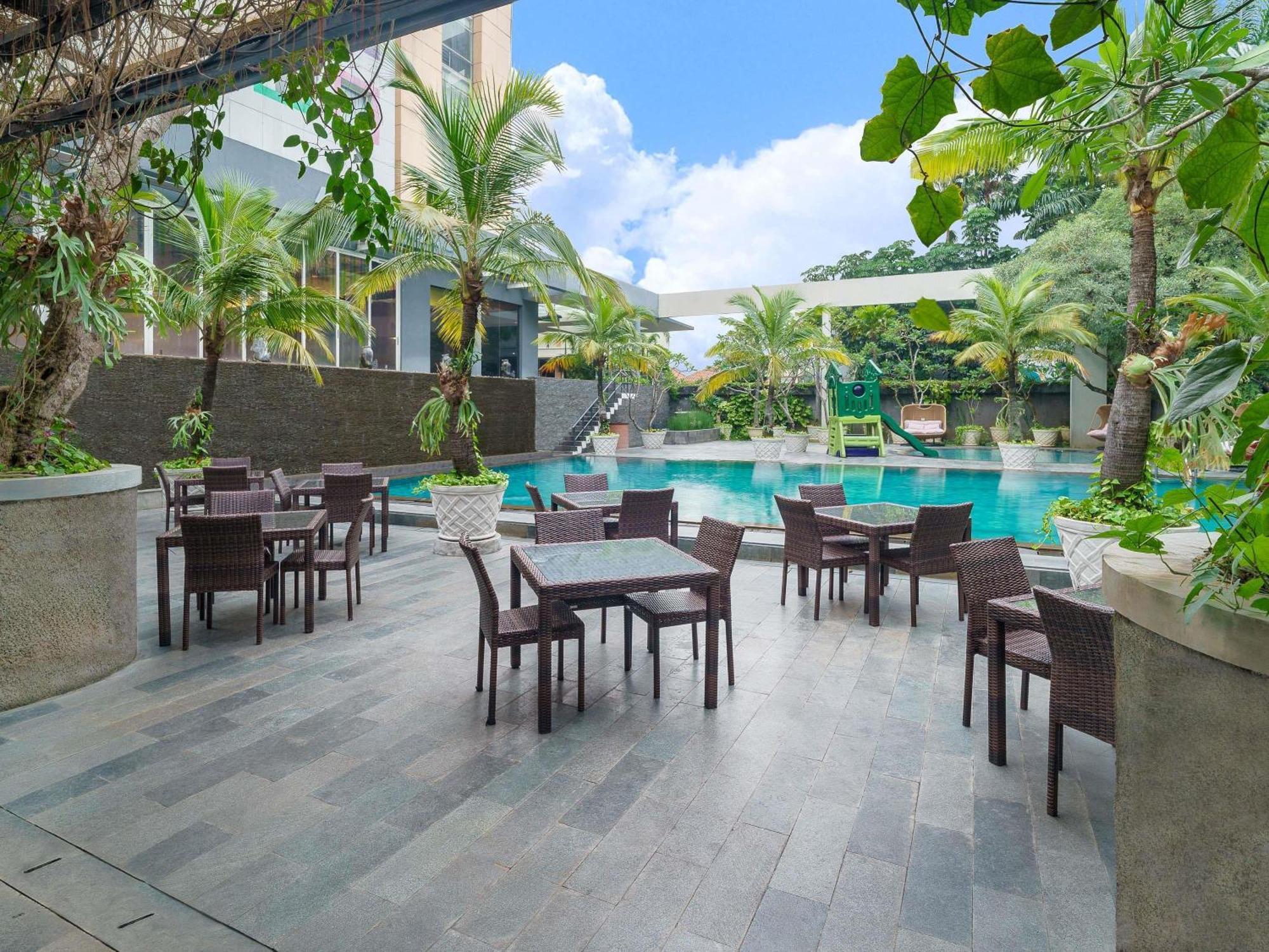 Novotel Solo Exteriér fotografie
